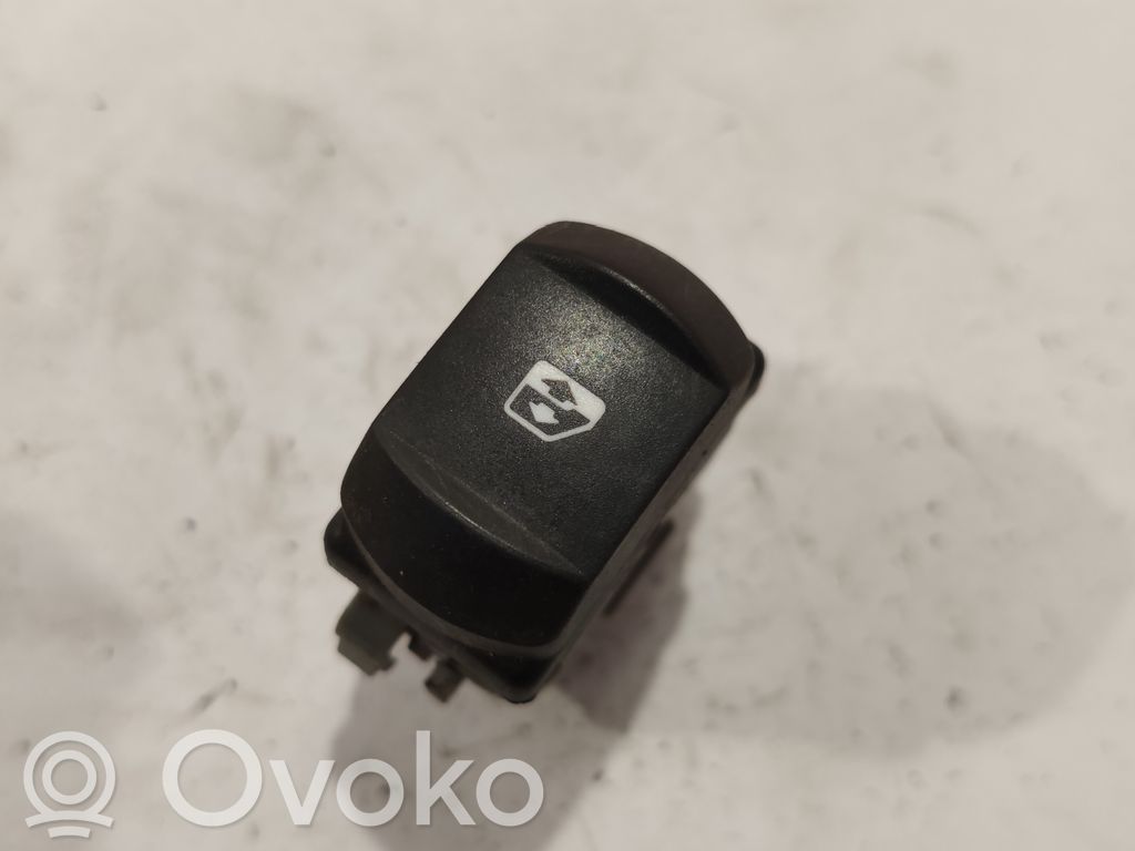 Renault Megane II Electric window control switch 