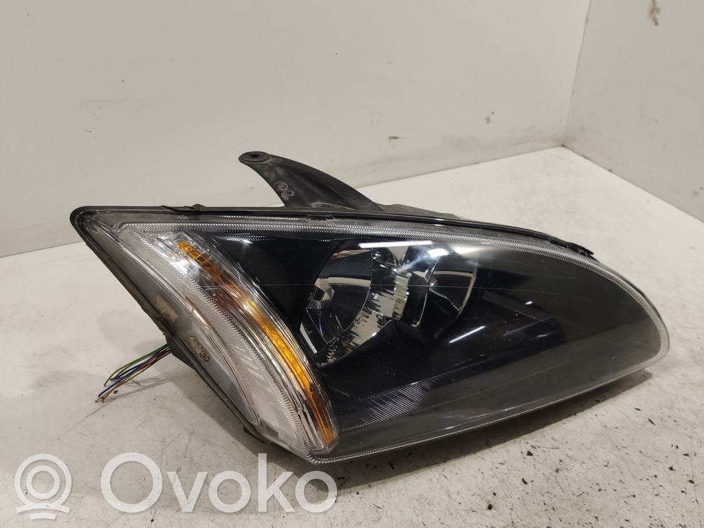 Ford Focus Scheinwerfer 