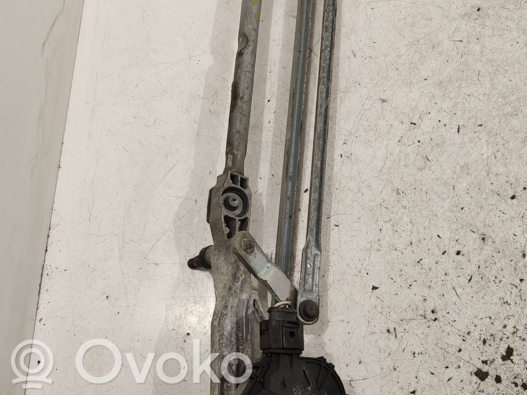 Ford Focus Front wiper linkage and motor 
