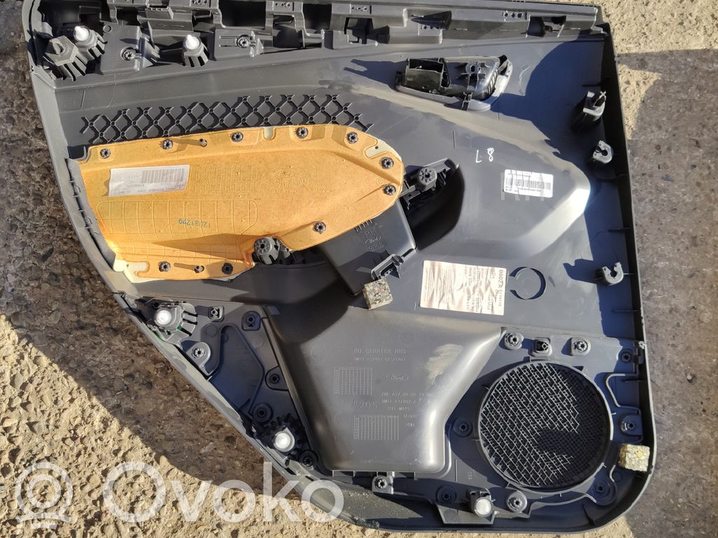 Ford Focus Istuimien ja ovien verhoilusarja 
