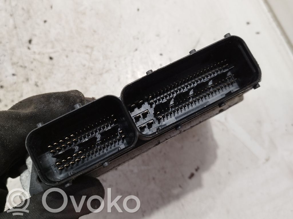 Volkswagen PASSAT B6 Engine control unit/module ECU 
