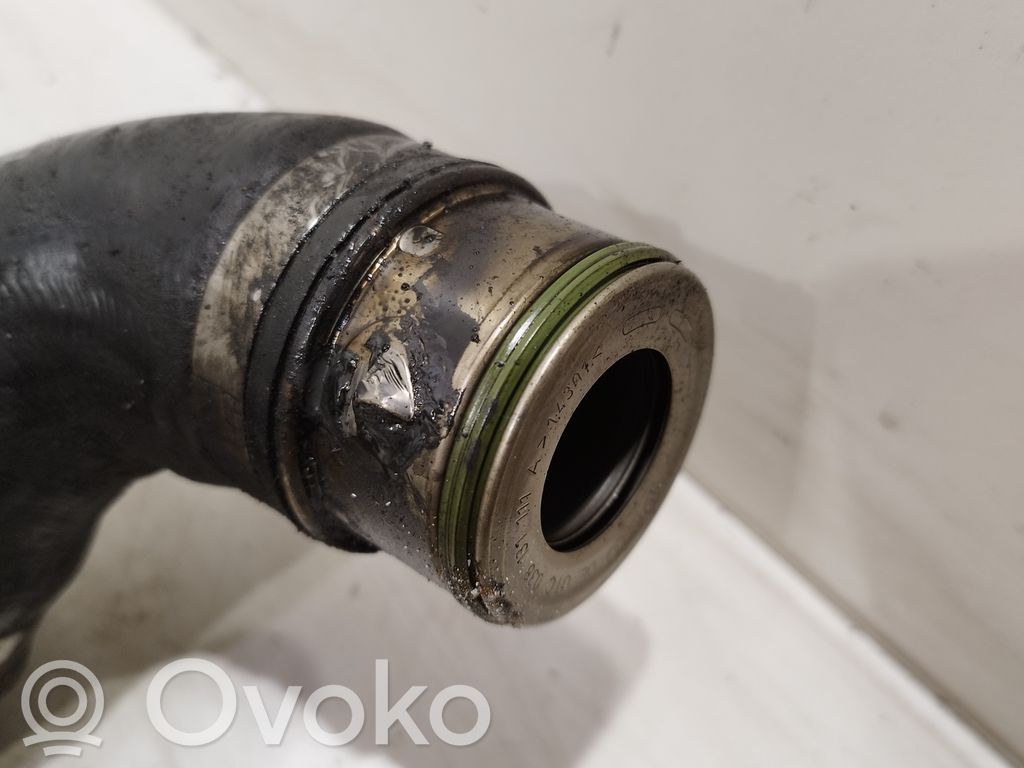 Volkswagen PASSAT B6 Air intake hose/pipe 