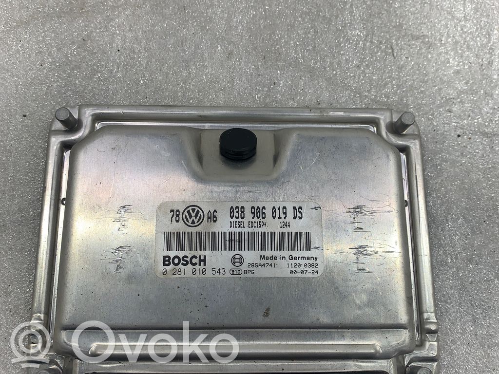 Volkswagen PASSAT B5 Engine control unit/module 