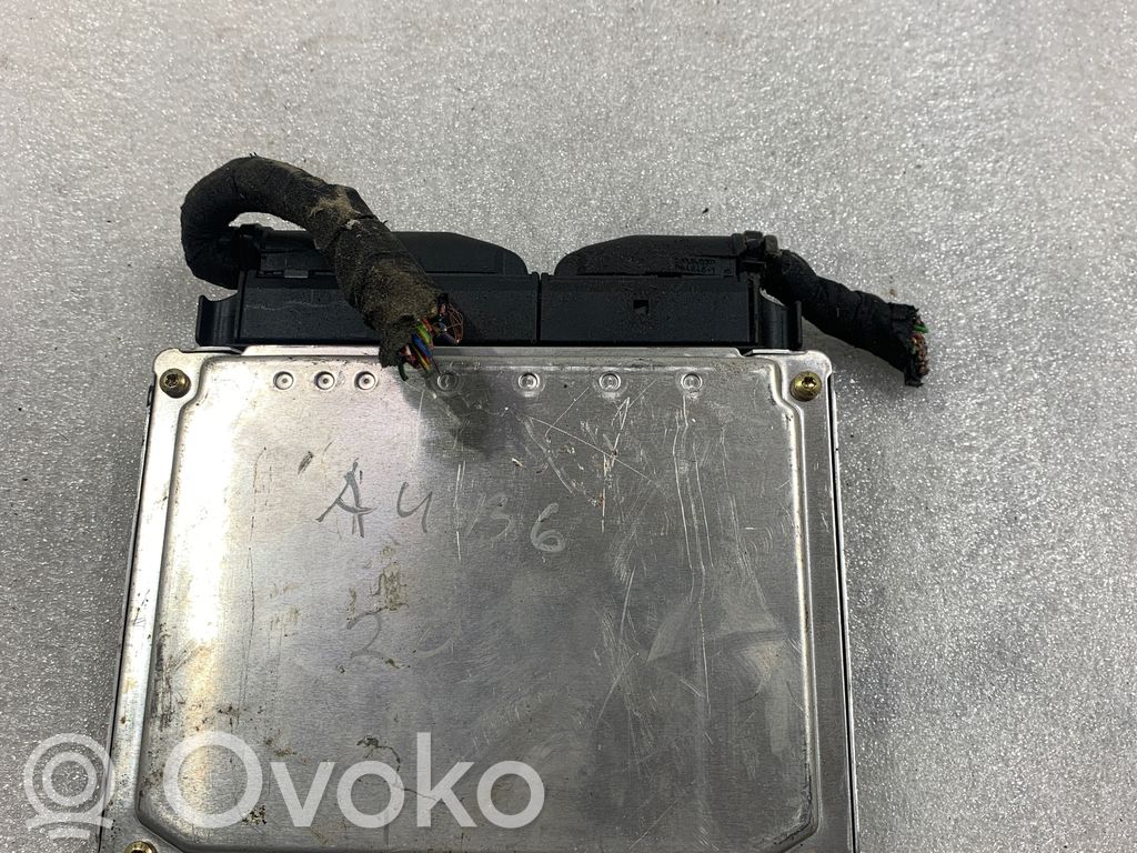 Audi A4 S4 B6 8E 8H Engine control unit/module 