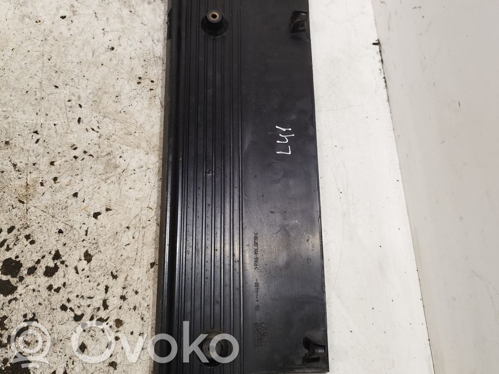 BMW 5 E60 E61 Engine cover (trim) 