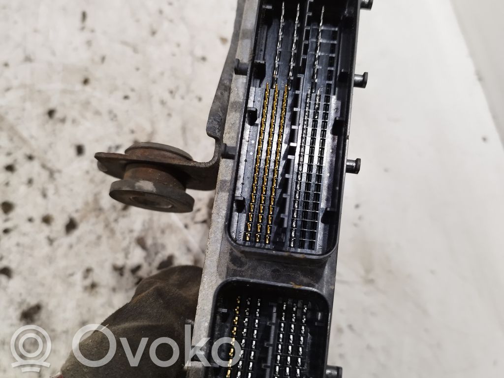 Toyota iQ Engine control unit/module ECU 