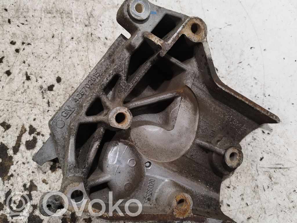 Opel Insignia A Engine mounting bracket 