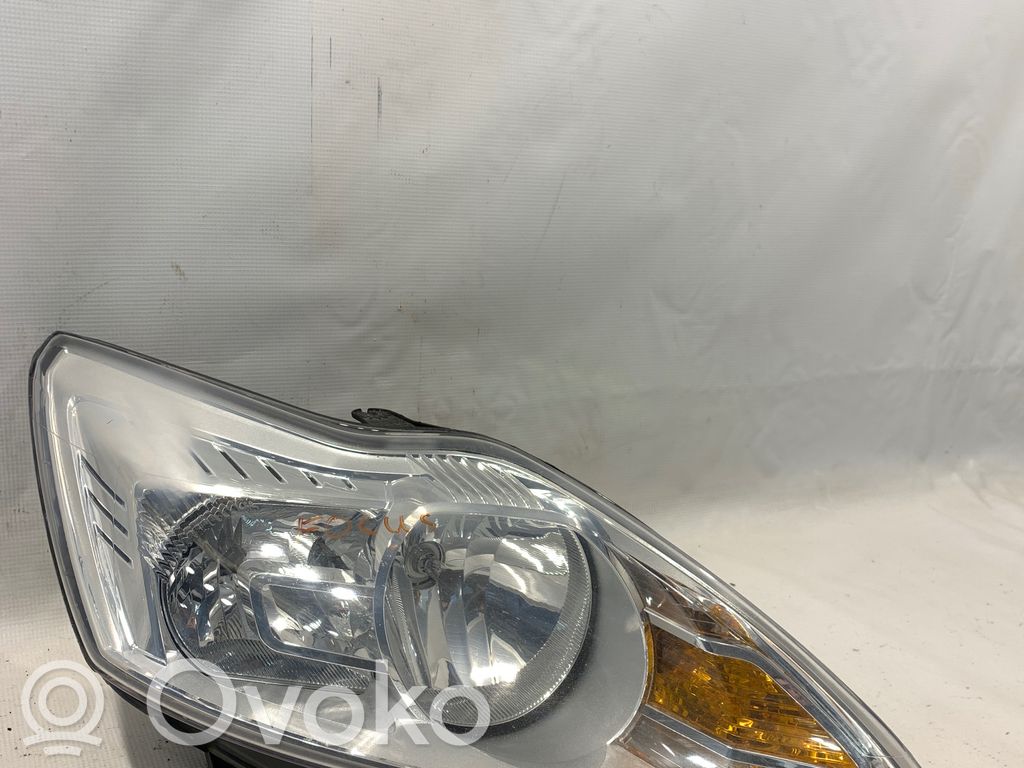 Ford Focus Headlight/headlamp 