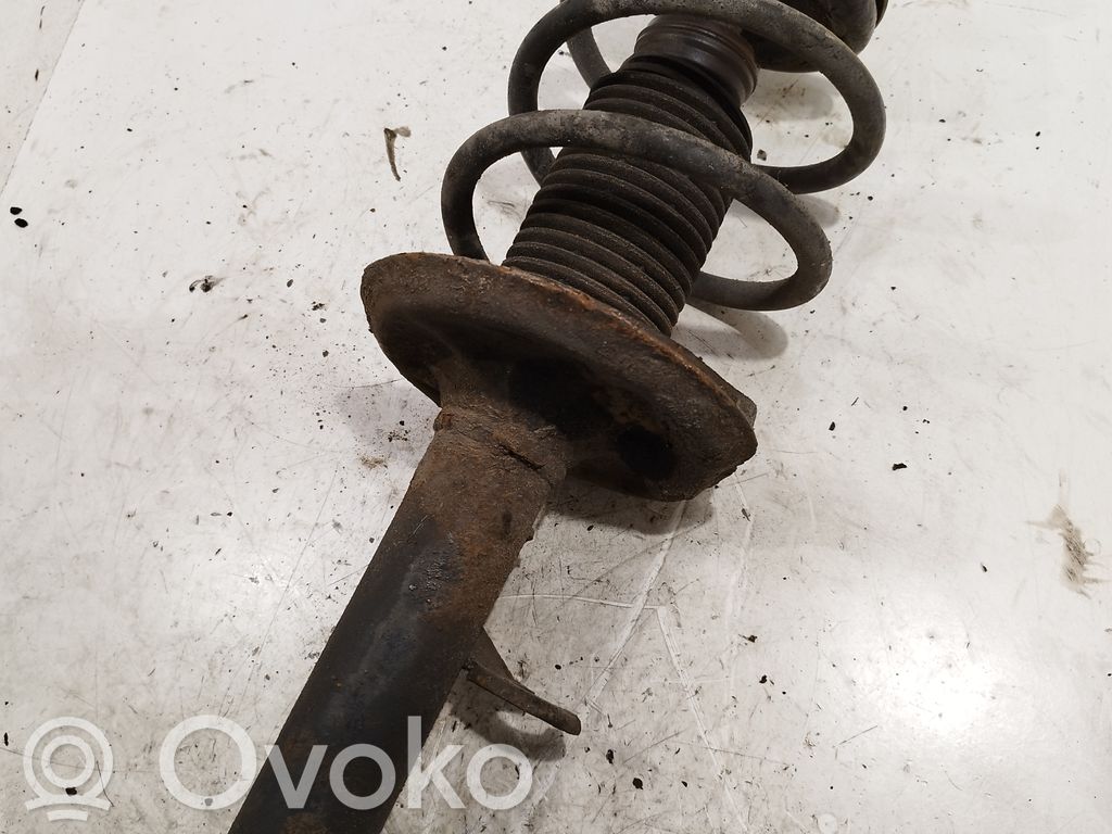 BMW X3 E83 Front shock absorber with coil spring 