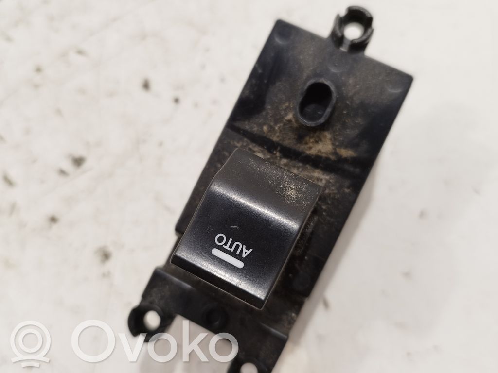 Hyundai i40 Electric window control switch 