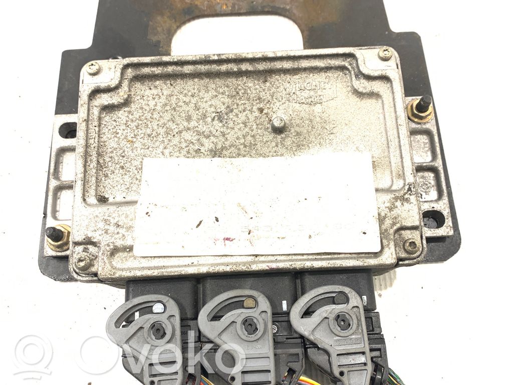 Peugeot 307 Engine control unit/module 