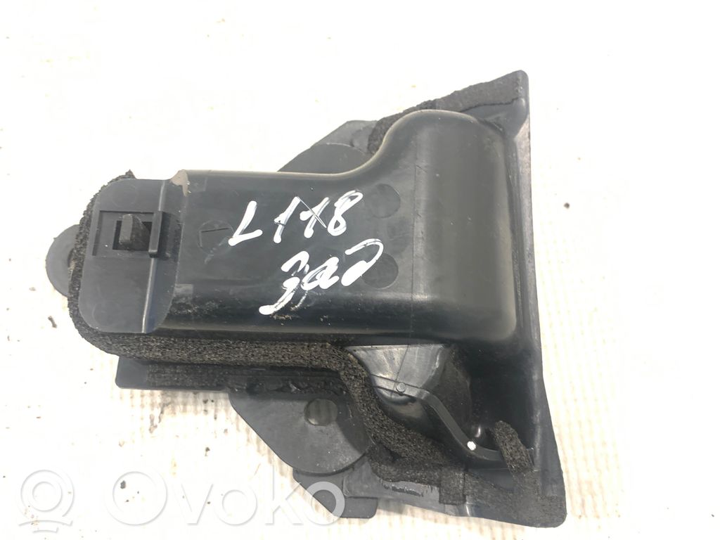 Tailgate/trunk/boot lock/catch/latch