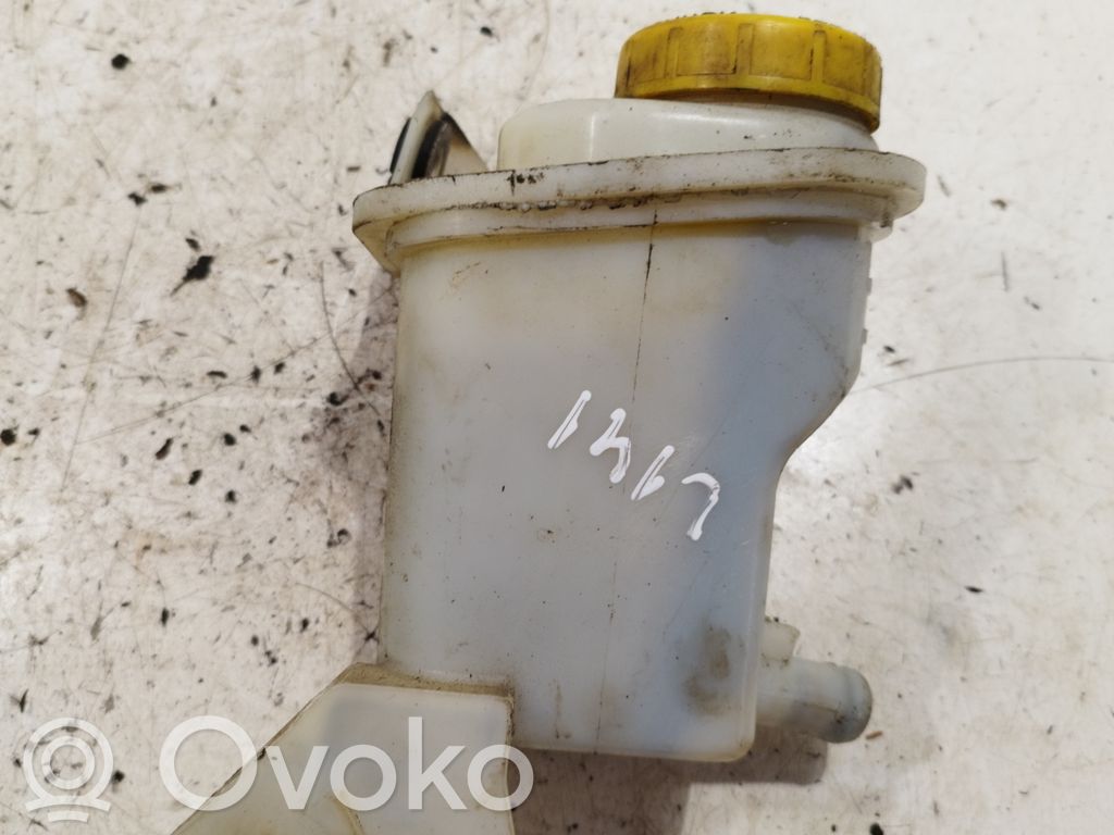 Fiat Doblo Ohjaustehostimen nestesäiliö 