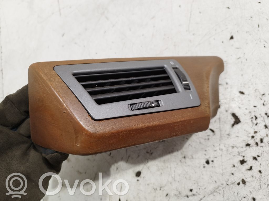 BMW 7 E65 E66 Garniture, panneau de grille d'aération latérale 