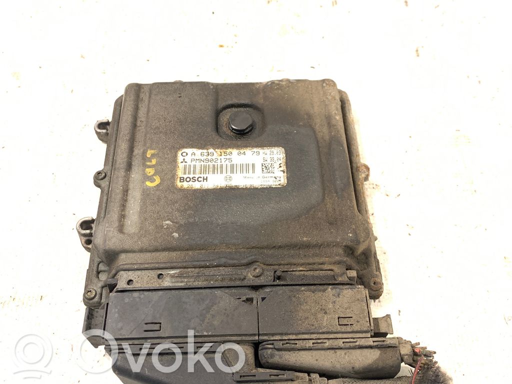 Mitsubishi Colt Engine control unit/module 