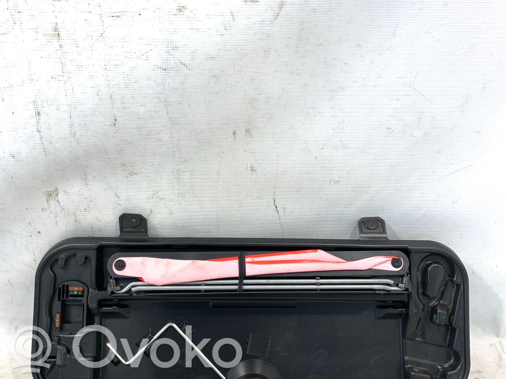 BMW 5 E60 E61 Instrumentu kaste 