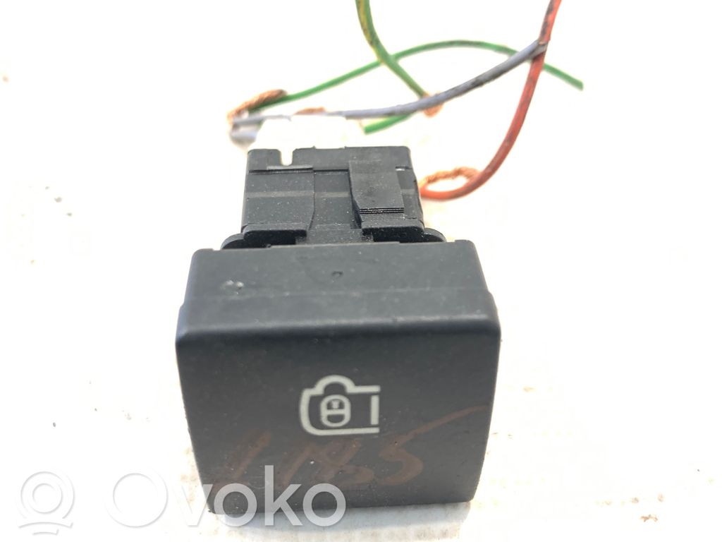 Peugeot Partner Central locking switch button 