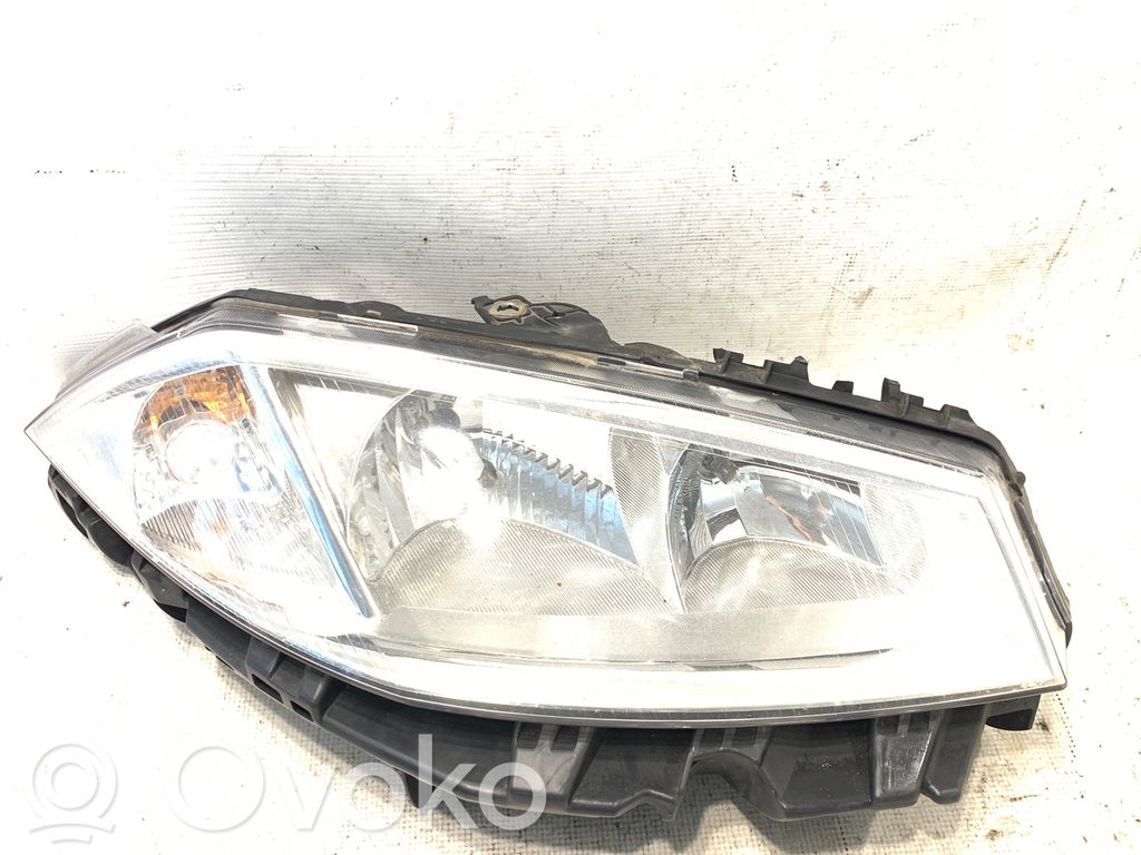 Renault Megane II Scheinwerfer 