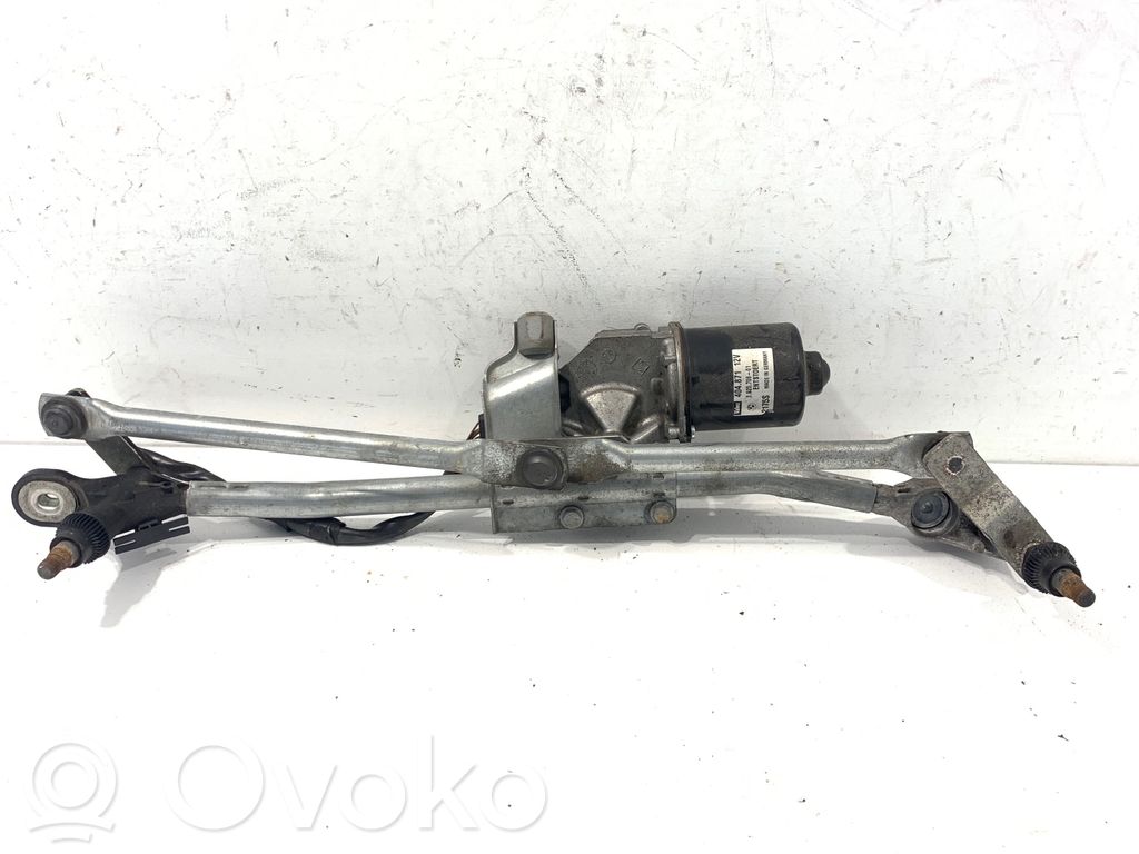 BMW 1 E81 E87 Front wiper linkage and motor 