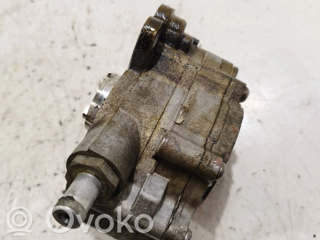 Mitsubishi Grandis Alipainepumppu 