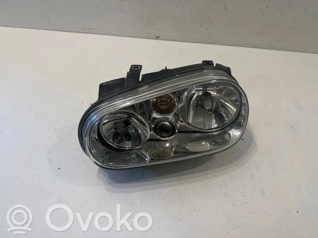 Volkswagen Golf IV Scheinwerfer 