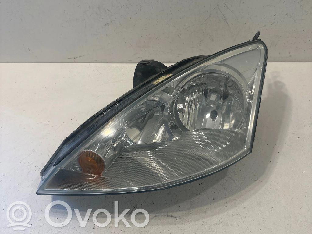 Ford Focus Headlight/headlamp 