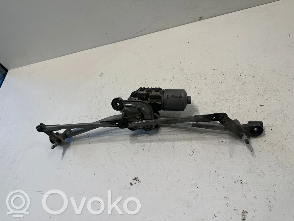 Ford Mondeo Mk III Mechanizm i silniczek wycieraczek szyby przedniej / czołowej 