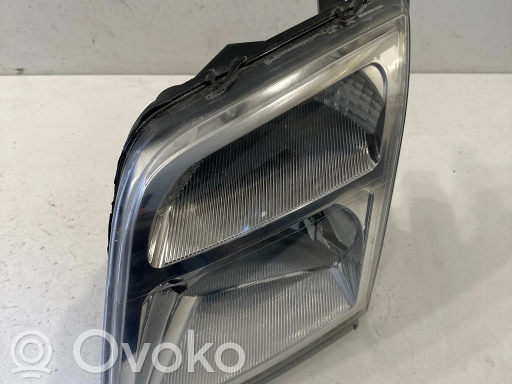 Ford Connect Headlight/headlamp 