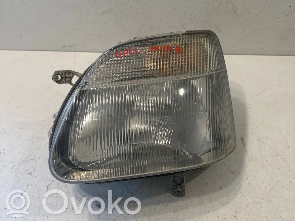 Opel Agila A Lampa przednia 