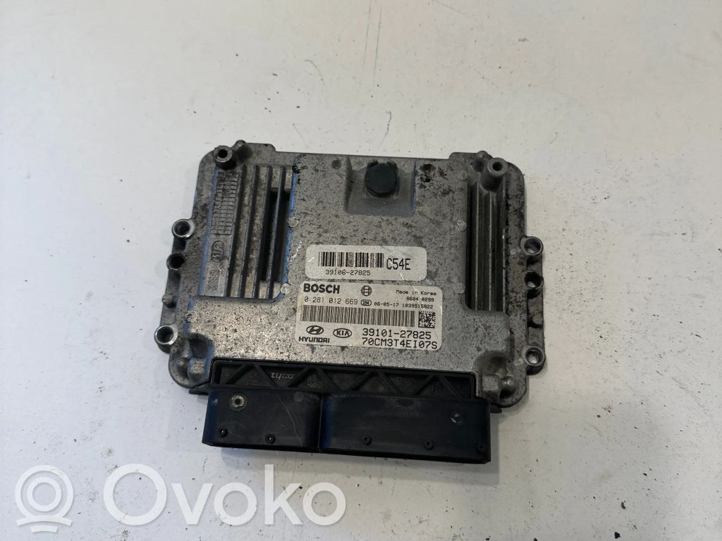 Hyundai Santa Fe Engine control unit/module 
