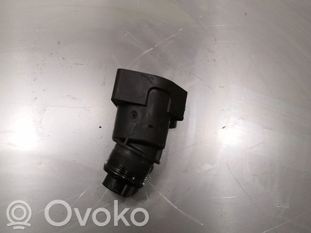 Volkswagen PASSAT B6 Rura / Wąż dolotowy powietrza turbiny 