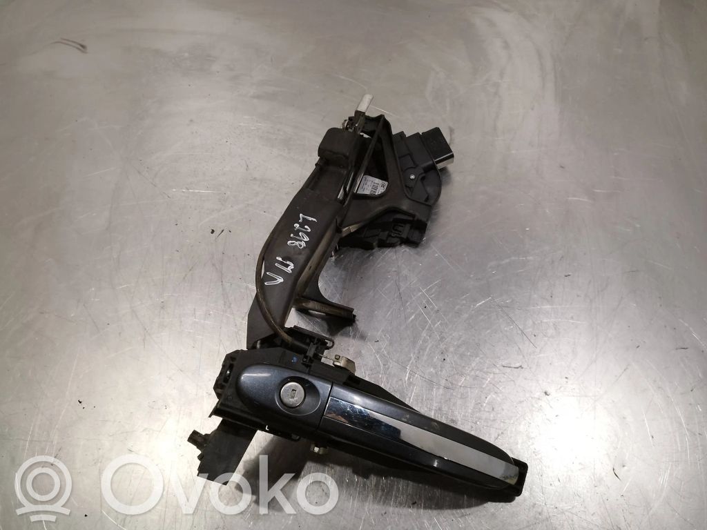 Etuoven lukko   240015600,6M21U224A37
