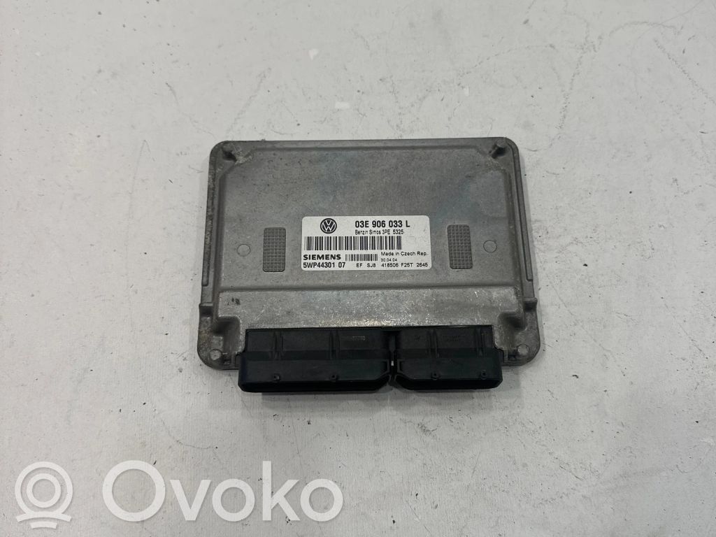 Engine control unit/module   03E906033L,5WP4430107