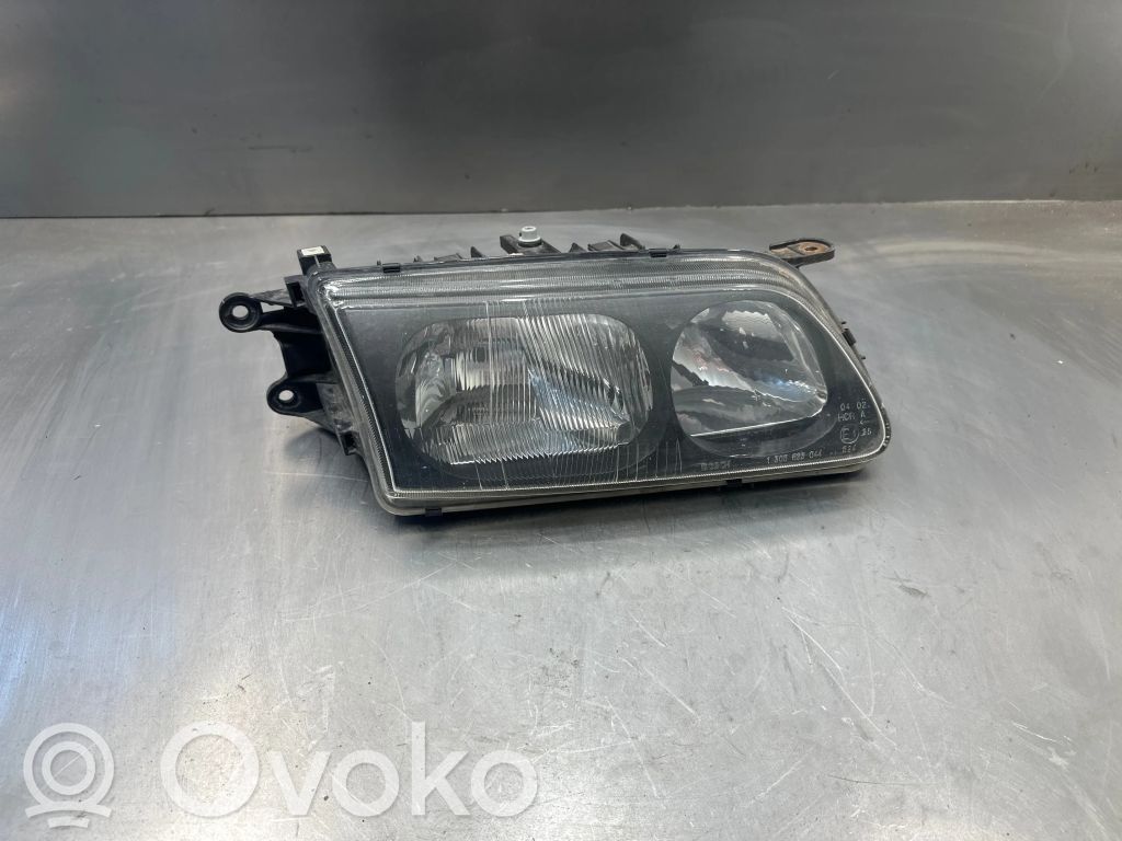 Mazda 626 Headlight/headlamp 