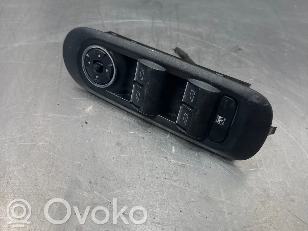 Ford Mondeo MK IV Przyciski szyb 