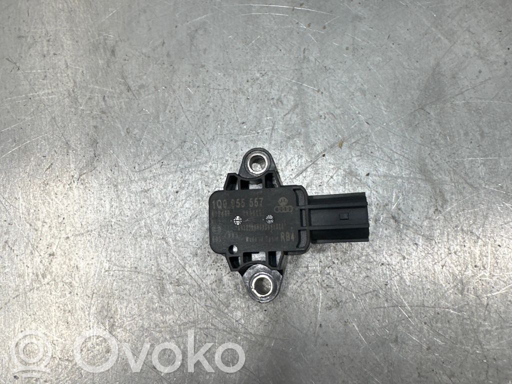 Volkswagen Polo V 6R Airbag deployment crash/impact sensor 