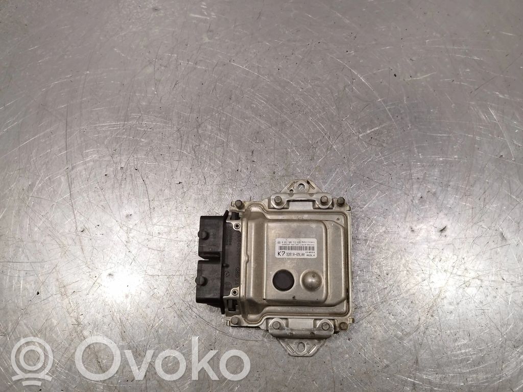 Suzuki Swift II Engine control unit/module 