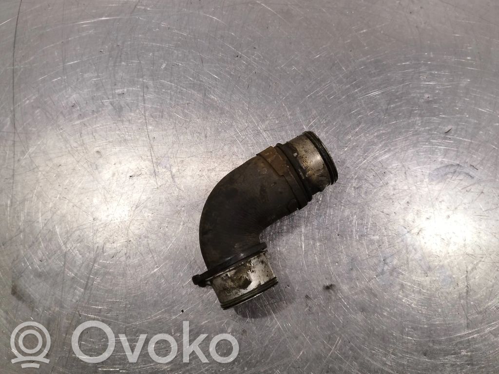 Volkswagen PASSAT B6 Intercooler hose/pipe 