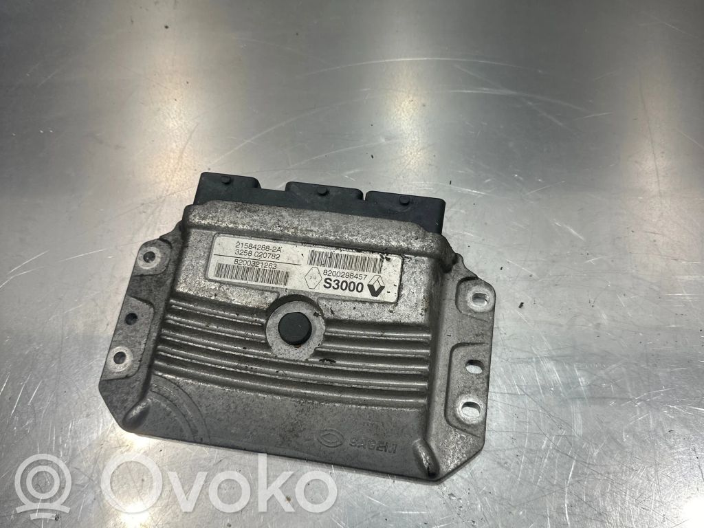 Renault Megane II Engine control unit/module 