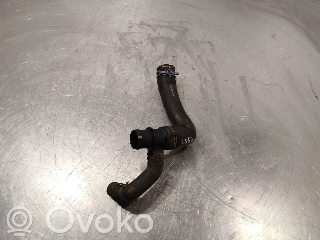 Volkswagen Caddy Tubo flessibile del liquido di raffreddamento del motore 