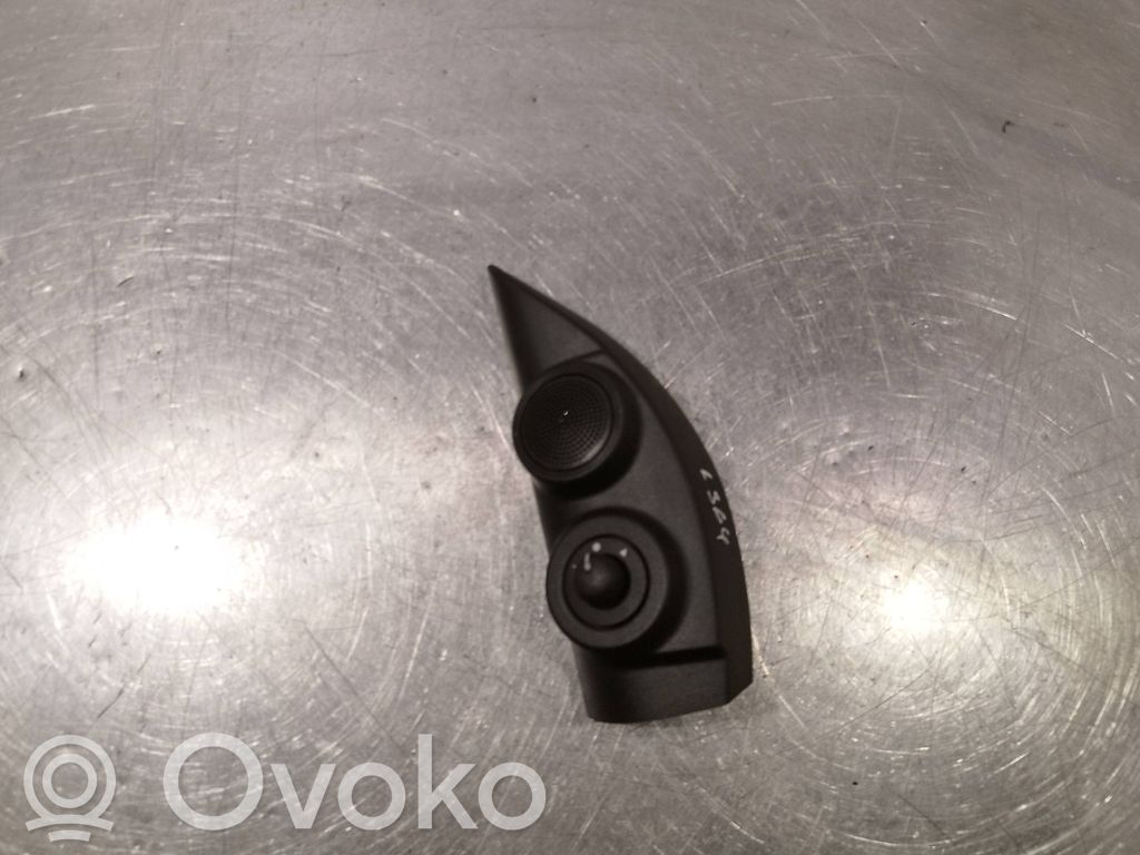 Fiat Doblo Wing mirror switch 
