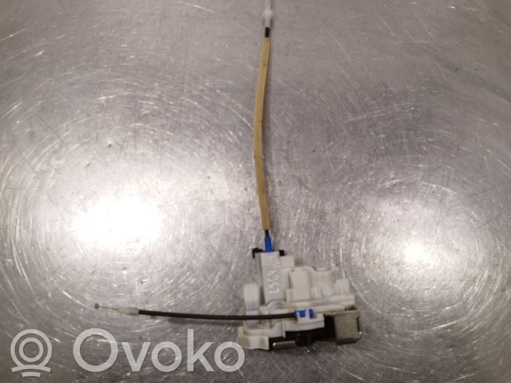 Fiat Doblo Priekšpusē slēdzene 