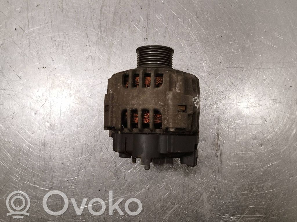 Renault Clio III Ģenerators 