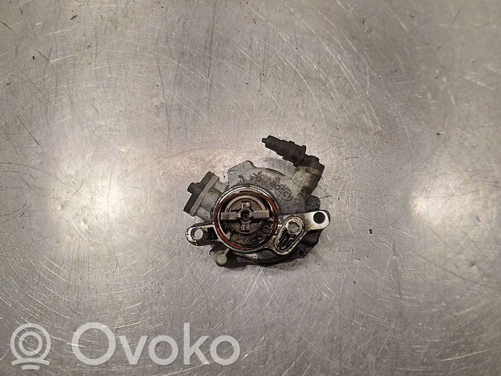 Peugeot 508 Vacuum pump 