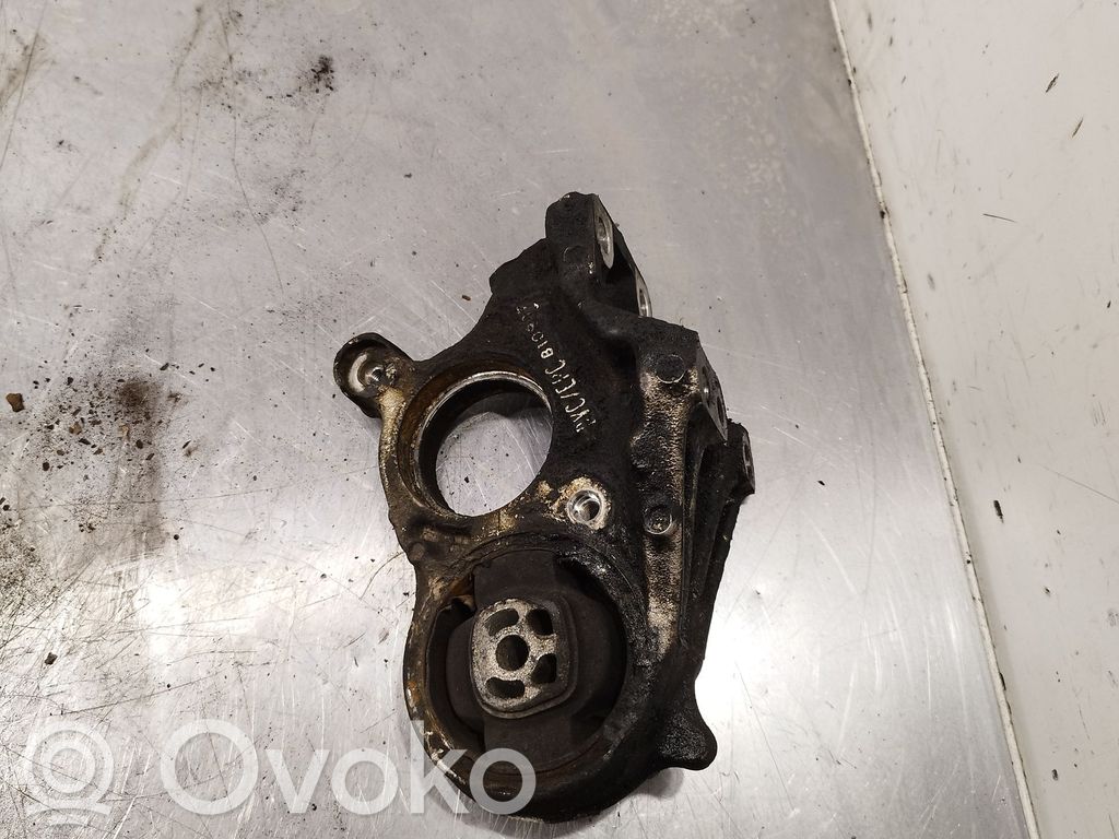 Engine mount bracket   810907