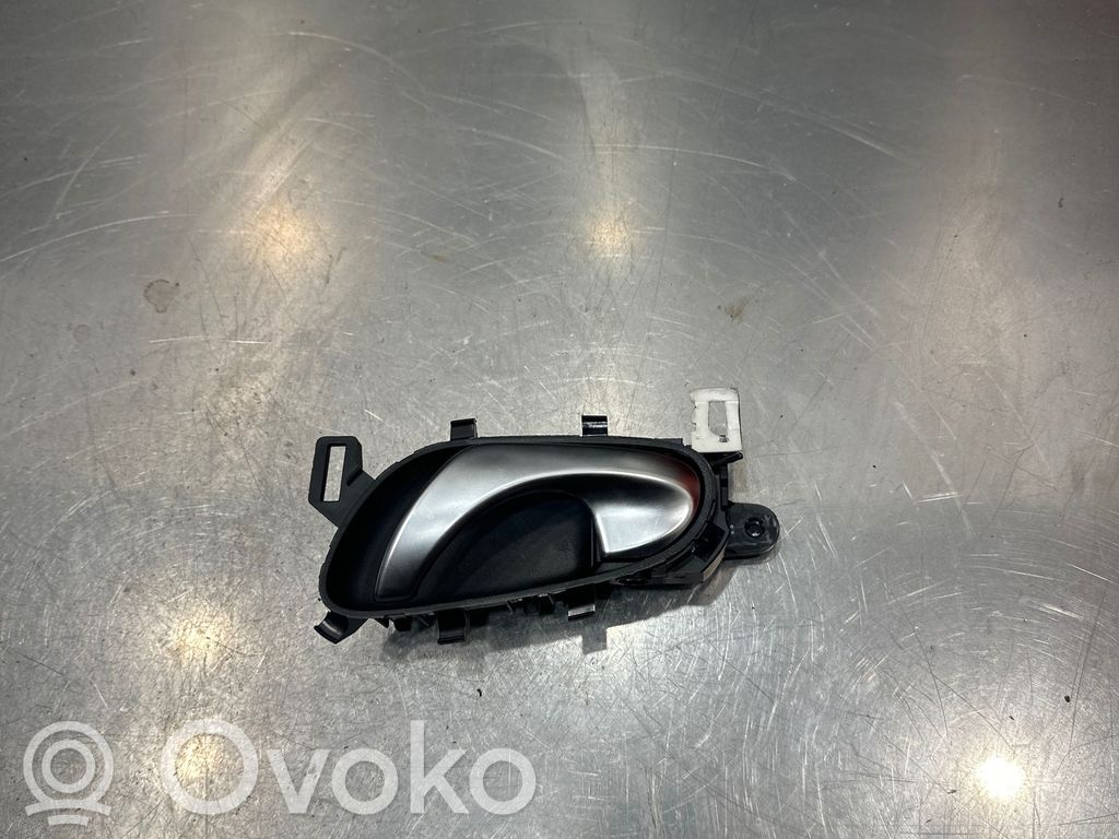 Renault Kadjar Manecilla interna puerta delantera 