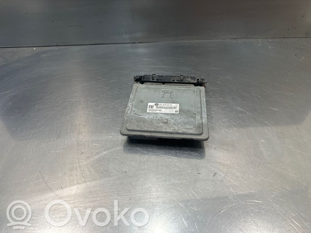 Volkswagen PASSAT B6 Engine control unit/module 