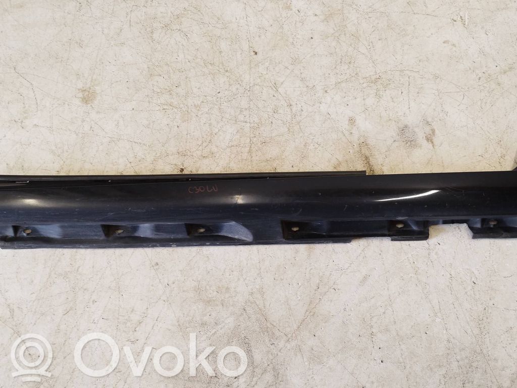 Volvo C30 Slenkstis 