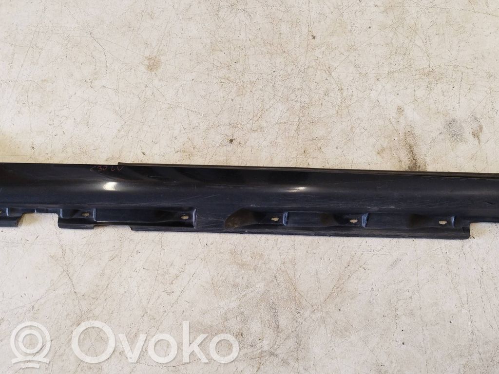 Volvo C30 Slenkstis 