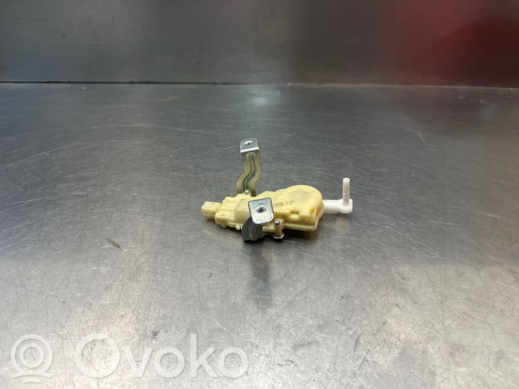 Toyota Yaris Airbagsensor Crashsensor Drucksensor 